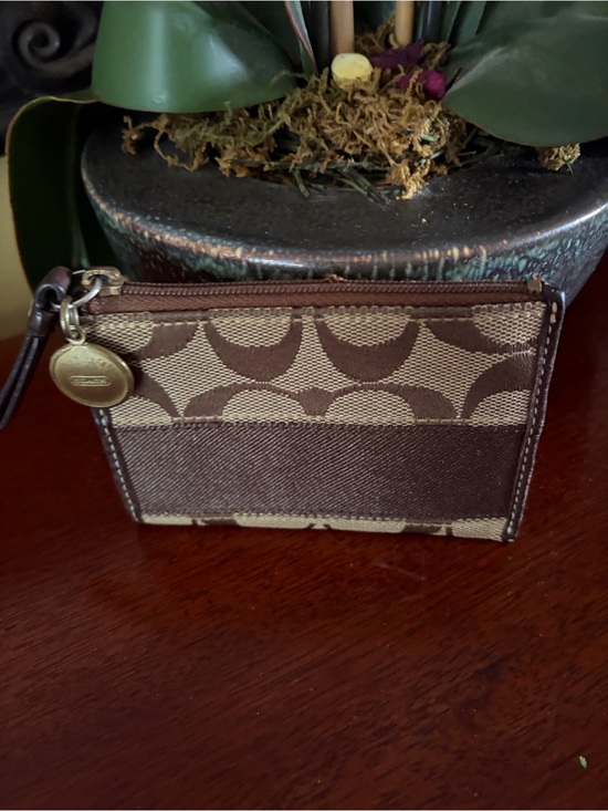 Coach Handbags - Coach Signature Zip Card Pouch Key Chain